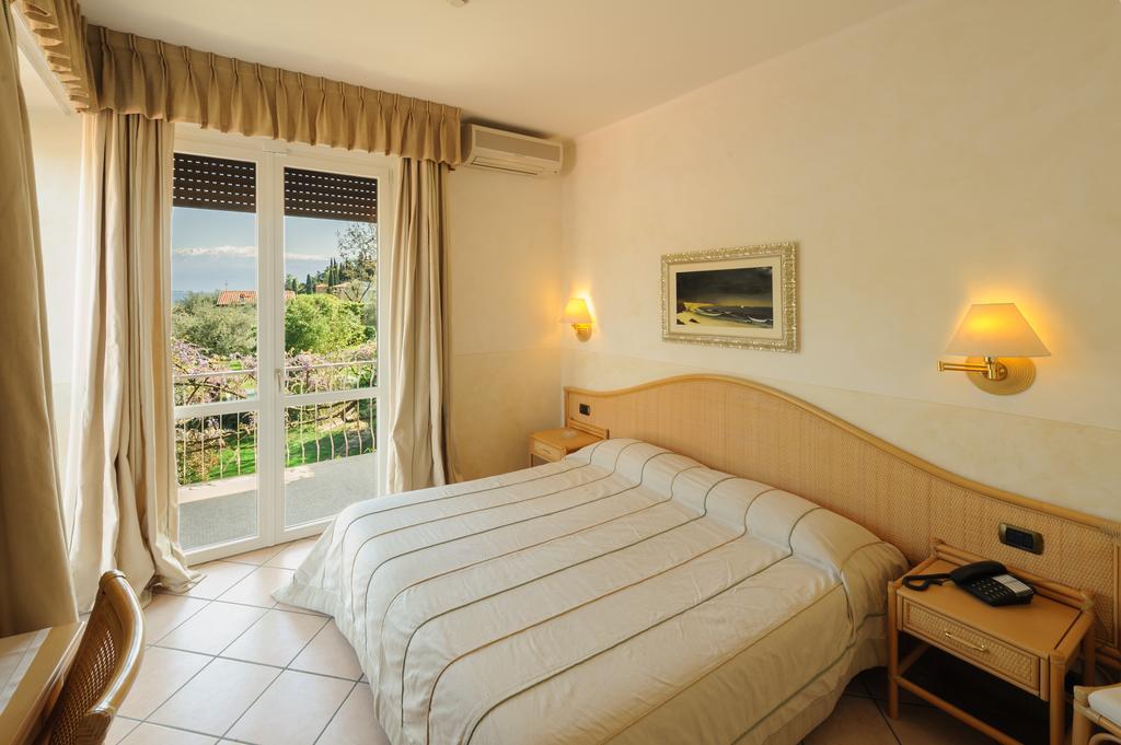 Hotel Garden Zorzi San Felice del Benaco Bilik gambar