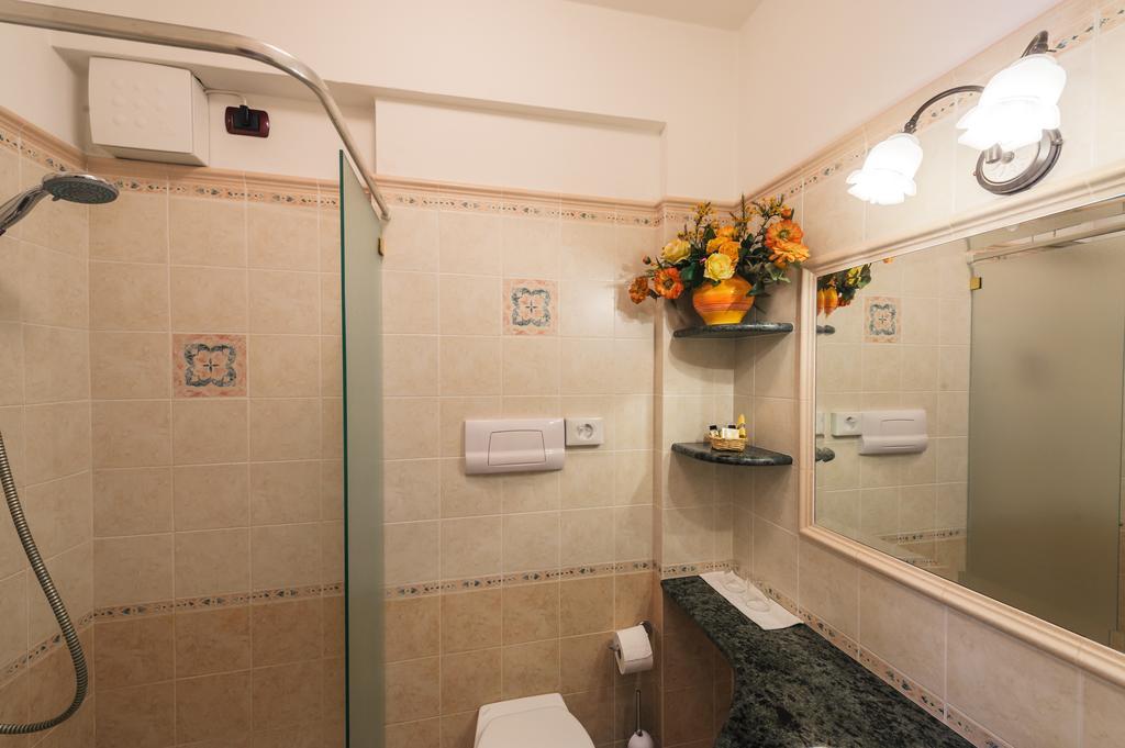 Hotel Garden Zorzi San Felice del Benaco Bilik gambar