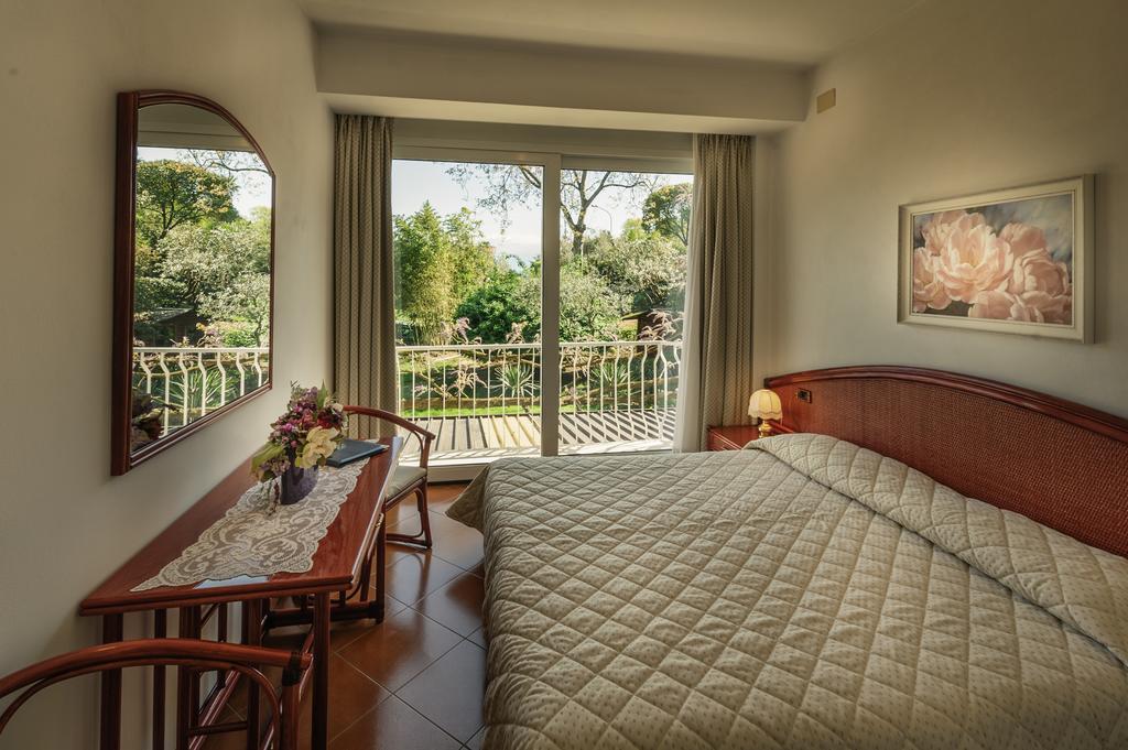 Hotel Garden Zorzi San Felice del Benaco Bilik gambar